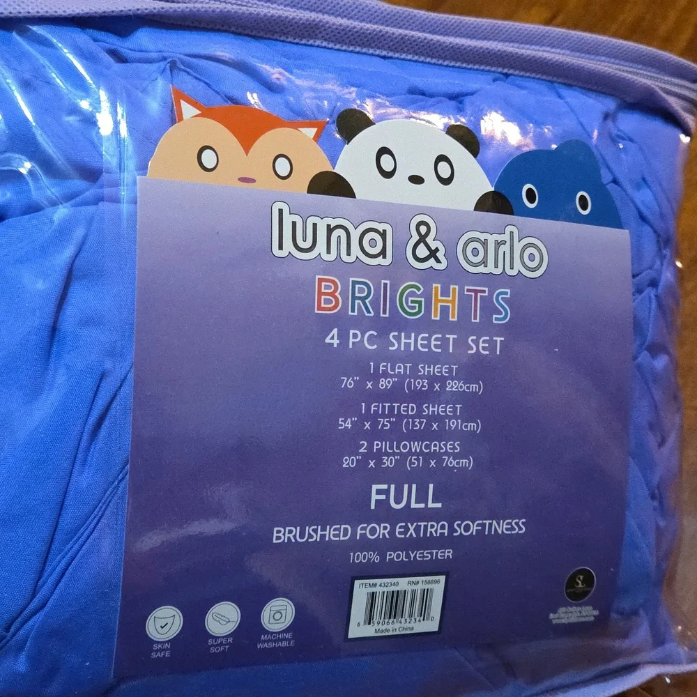 Full Sized Sheets - Picture 2 of 3